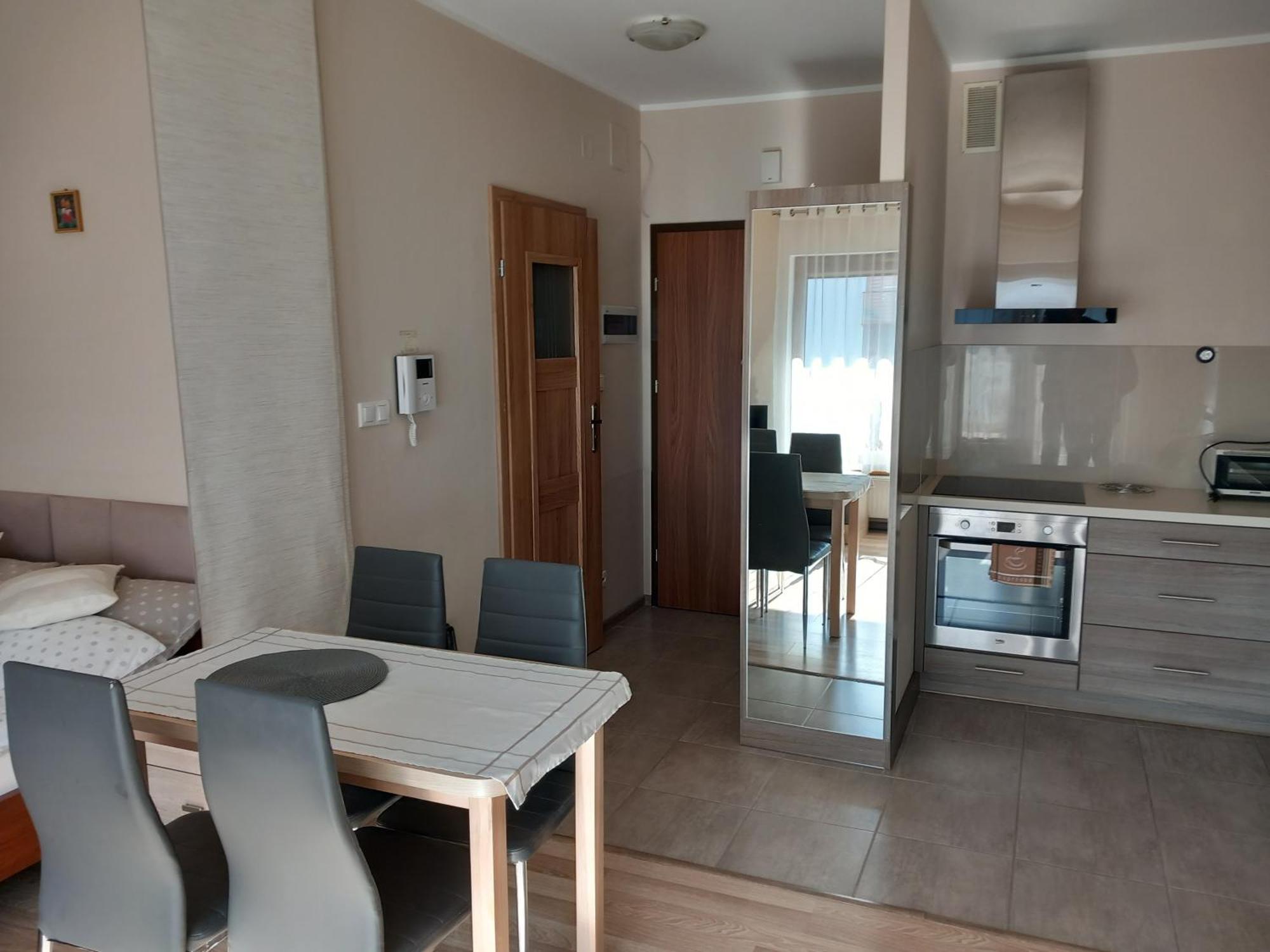 Apartament Jelenia Gora - Cieplice Kültér fotó