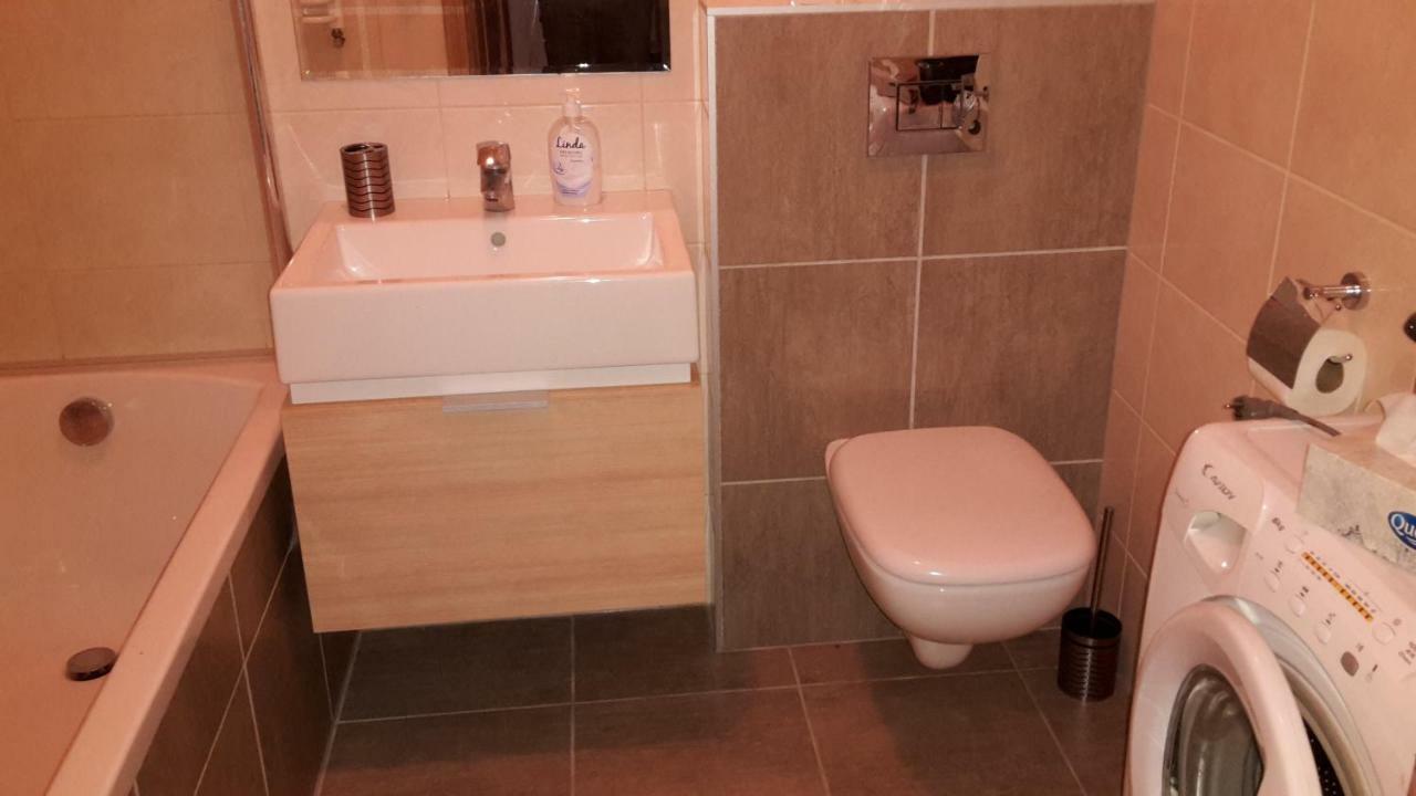 Apartament Jelenia Gora - Cieplice Kültér fotó